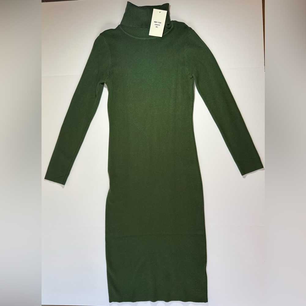 NWT Midi Knitted Ribbed Turtleneck Bodycon Sweater Dress Green Size M/L